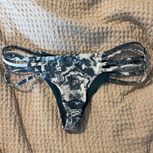 Marble Print Ola Feroz